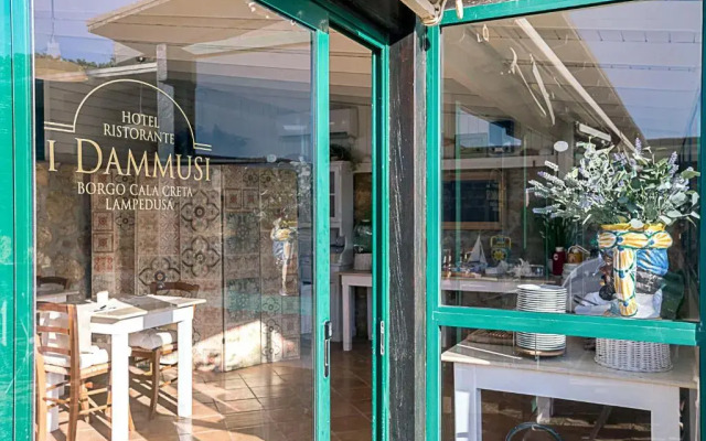 Albergo I Dammusi Di Borgo Cala Creta