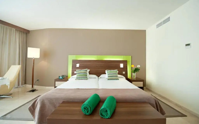 Hotel LIVVO Valle Taurito & Aquapark