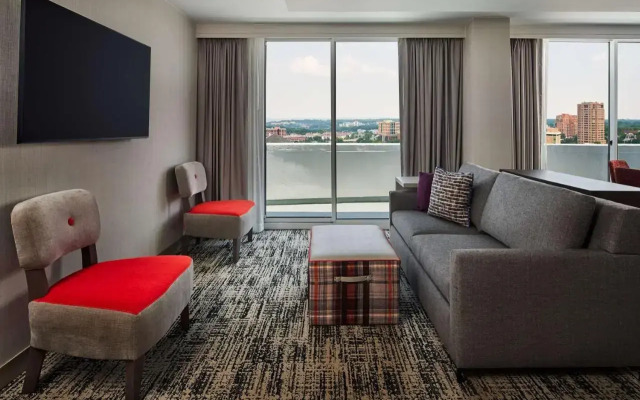 Hilton Kansas City Country Club Plaza