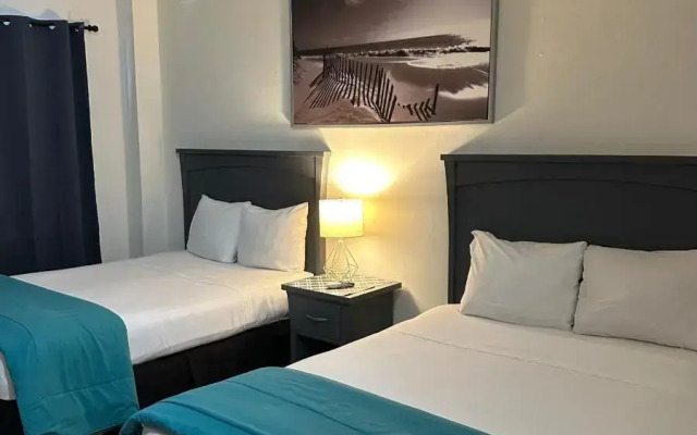 Ocean Front Casablanca Studios with FULL KITCHENS & Beach access By BL Rentals