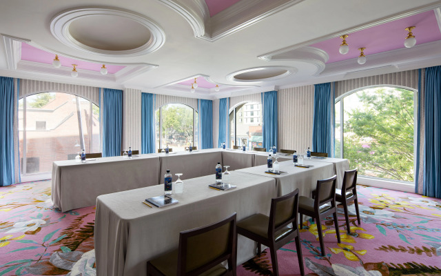 Graduate by Hilton Chapel Hill