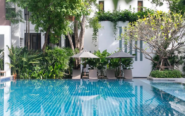 Woodlands Suites Serviced Residences