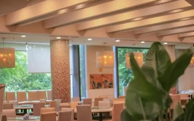 Holiday Inn Express Shanghai Putuo by IHG