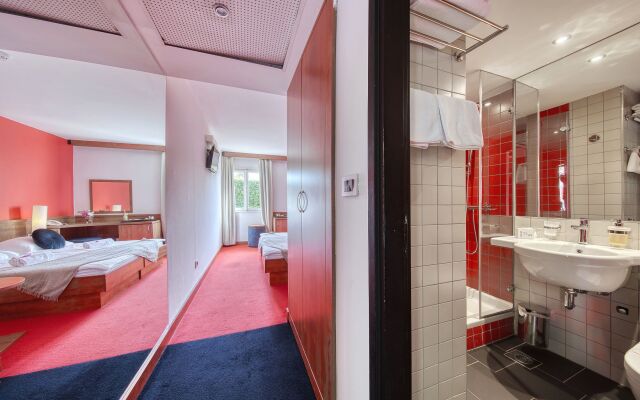 Villa Donat Hotel & Dependence