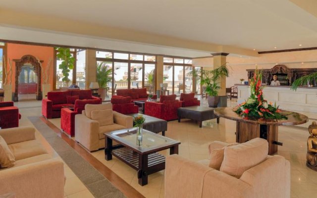 Regency Country Club, Apartments Suites
