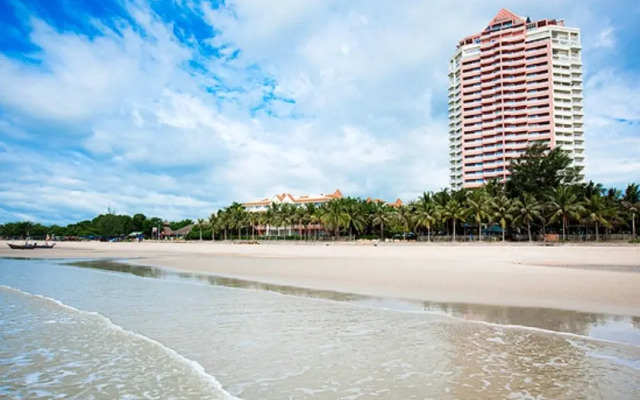 Spring Field Beach Resort