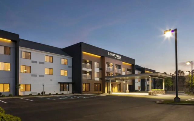 Courtyard by Marriott Indianapolis Northwest