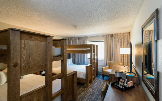 Yavapai Lodge - West & East