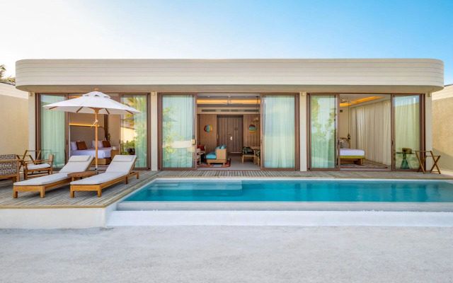 Centara Grand Lagoon Maldives
