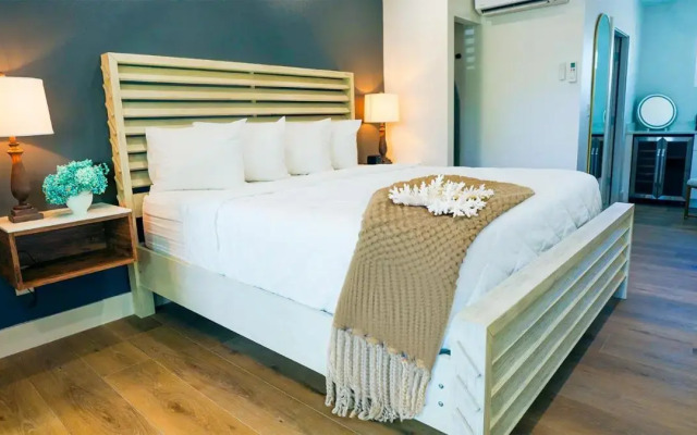 Ivory Sands Beach Suites