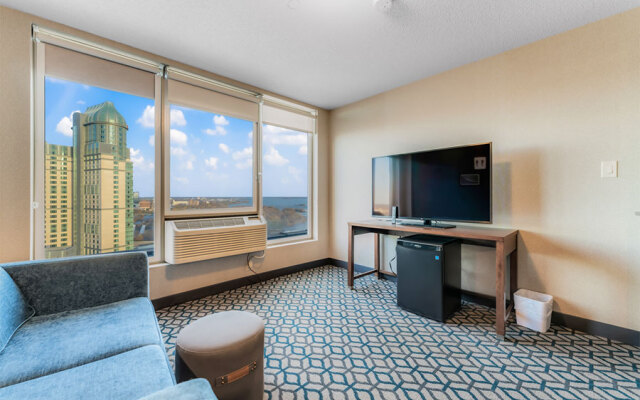 Wyndham Grand Fallsview Hotel