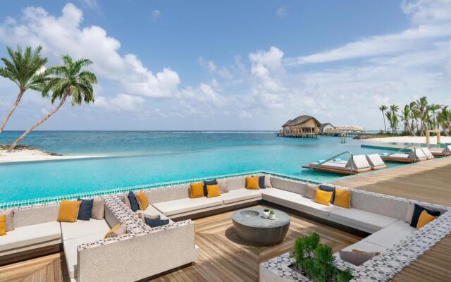 Hilton Maldives Amingiri Resort & Spa