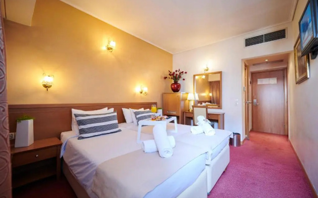 Crystal City Hotel
