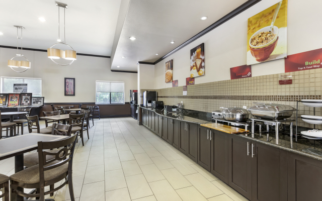 Best Western Plus Texoma Hotel & Suites