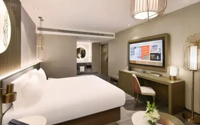 Orange Hotel (Shanghai Hongqiao Railway Station)
