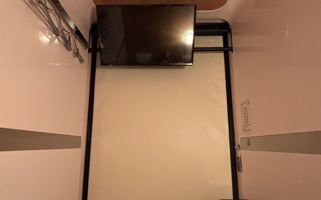 Business Class Male Only Single Cabin 사진 3