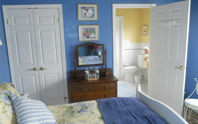 Pescadero Creek Inn