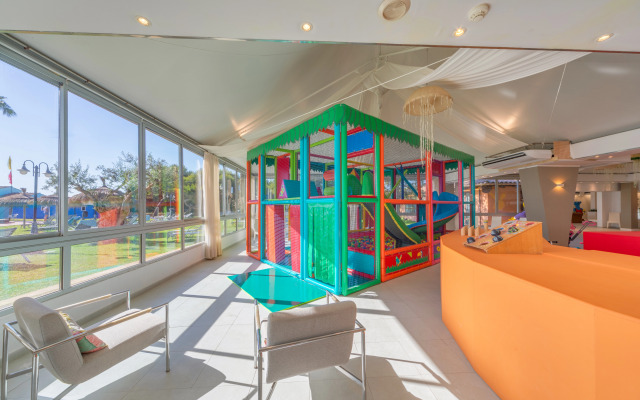 Playa Esperanza Resort