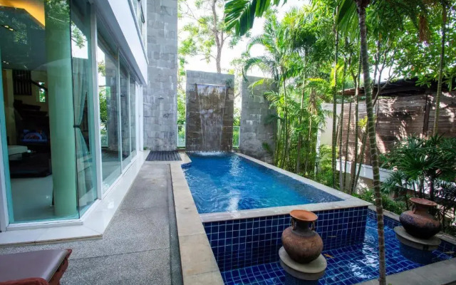Peach Blossom Resort & Pool Villa