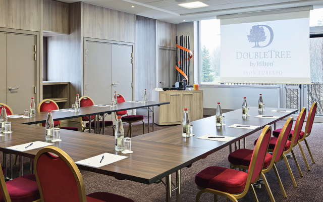 DoubleTree by Hilton Lyon Eurexpo & Spa