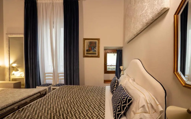 Maxim Axial Hotel