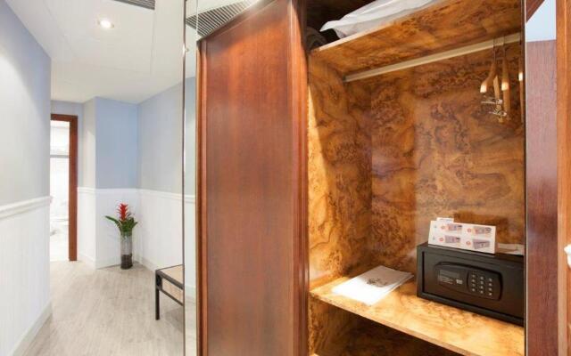 Hotel Gran Via