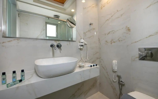 Vantaris Luxury Beach Resort