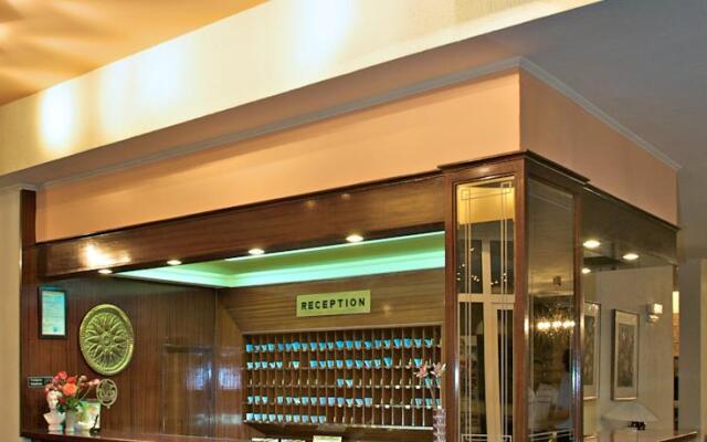 Alexandros Hotel