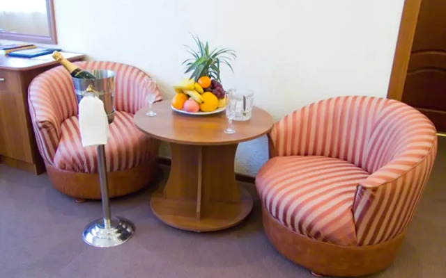 VIARDO Hotel