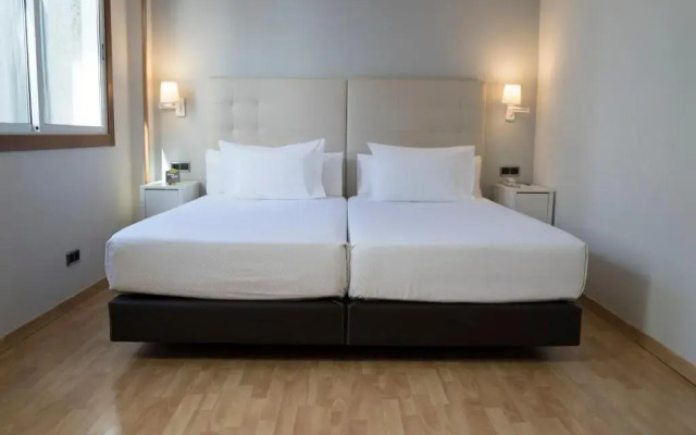 Hotel Sercotel Tres Luces