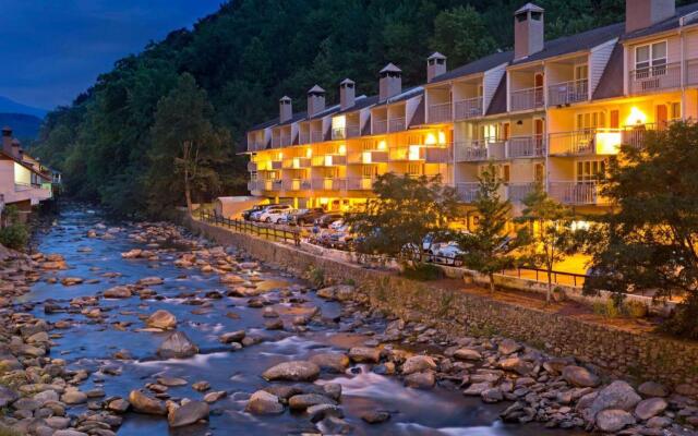 Gatlinburg River Inn