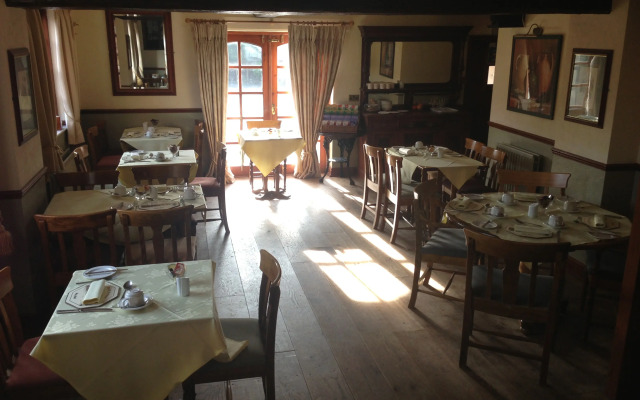 The Old Fourpenny Shop Hotel