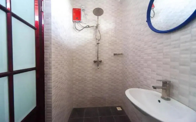 Ariston Dhangethi Inn