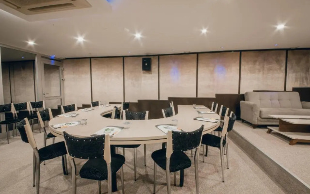 Edrin Hotel