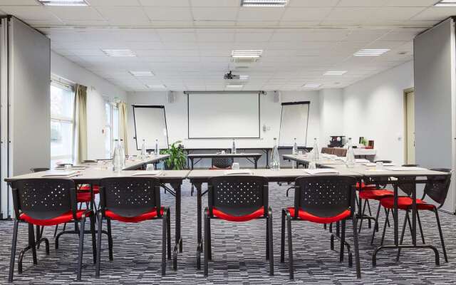 Kyriad Chantilly Sud - Luzarches