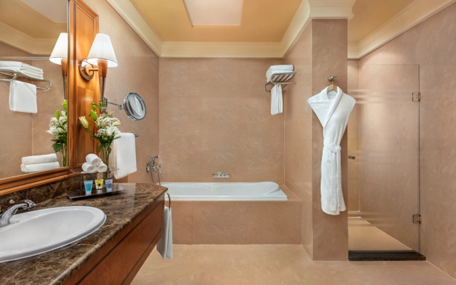 Al Raha Beach Resort & Spa