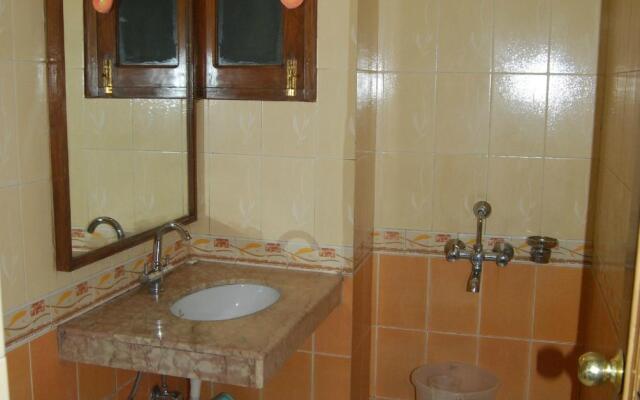 OYO 1385 Hotel Dream Palace