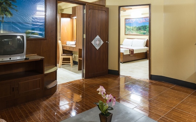 Seashore Pattaya Resort