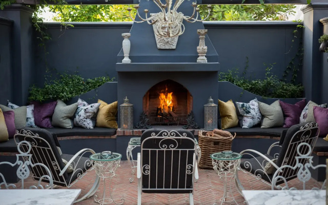Akademie Street Boutique Hotel