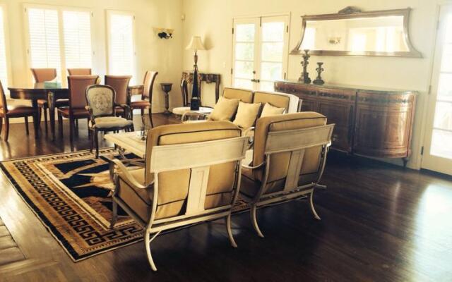 Private Bungalow at 5 Star Resort 2 Rooms Suite