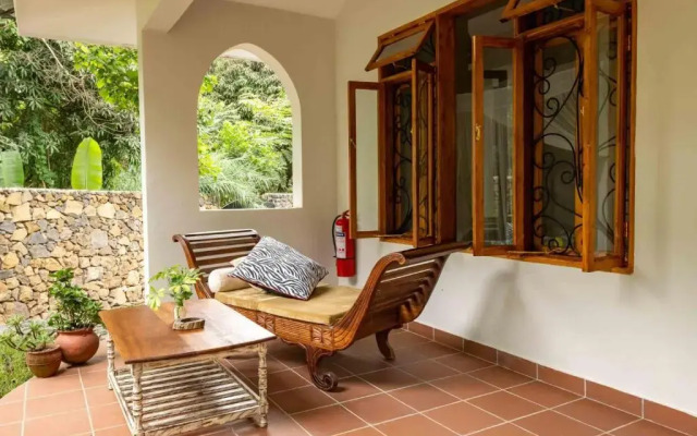 Mount Meru Game Lodge