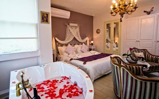 Alacati Min Otel