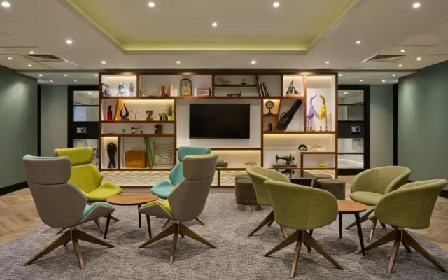 Holiday Inn London-Bloomsbury  by IHG
