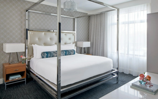 The Hotel Landing