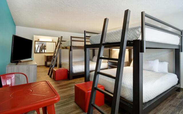 Expedition Lodge