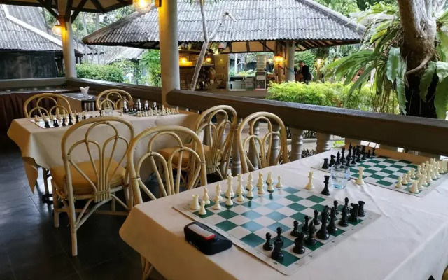 Let's Hyde Pattaya Resort & Villas