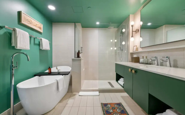 The Frances Modern Inn