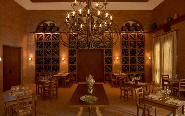 The Romanos, a Luxury Collection Resort