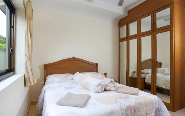 The Grove Villa
