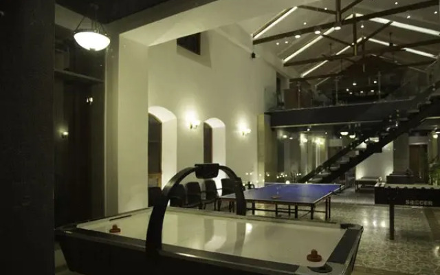 Bharat Hotel